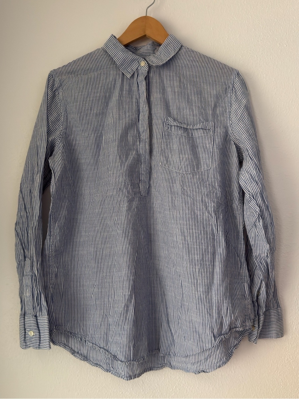 GAP Blue and White Striped Women's Button-Front Blouse